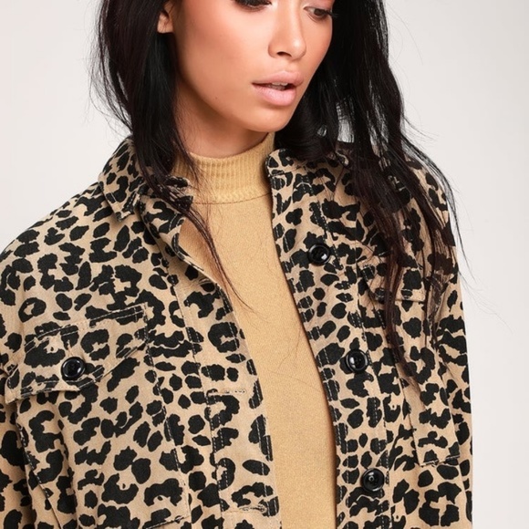 ❌SOLD❌Leopard Print denim jacket - Picture 3 of 4